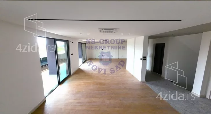 Sedmosoban stan | 4zida