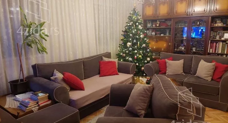 Troiposoban stan | 4zida