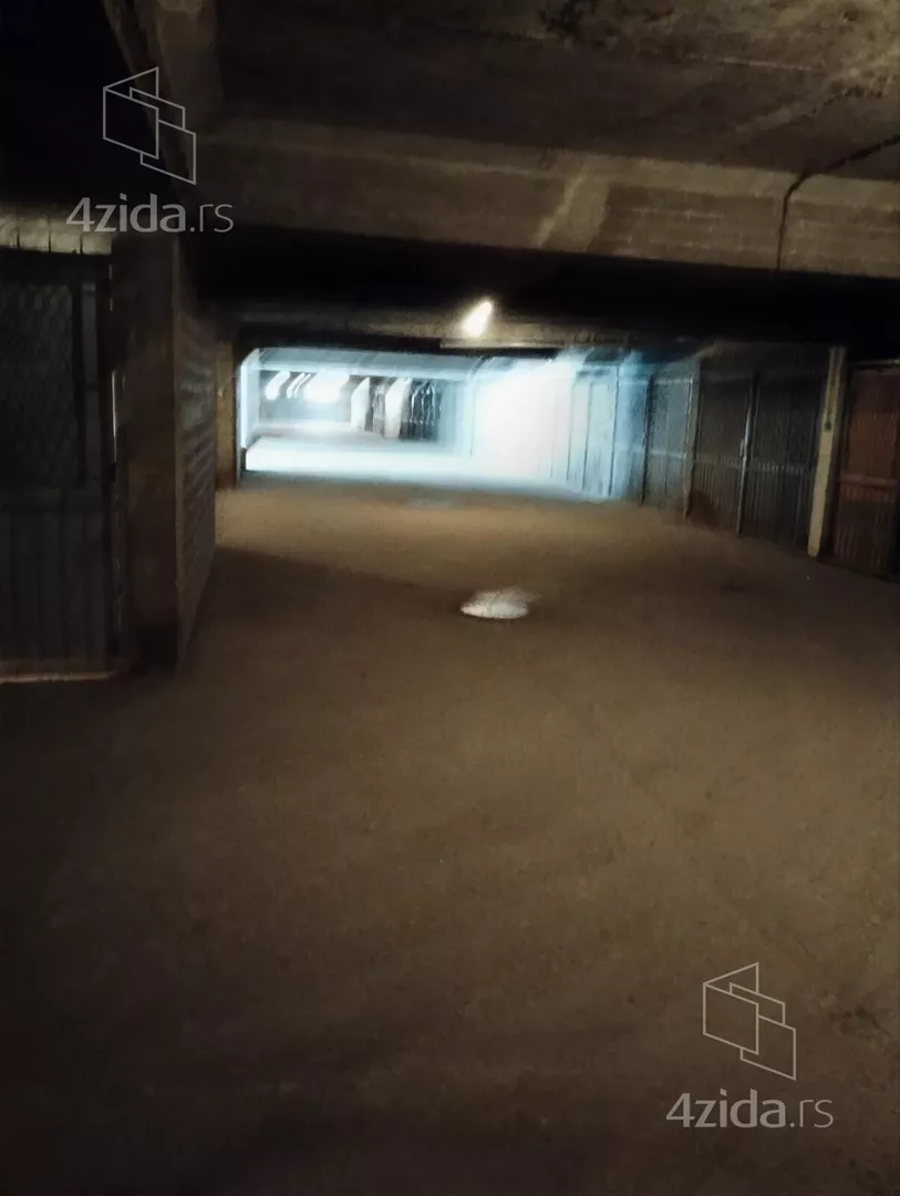 Garaža | 4zida