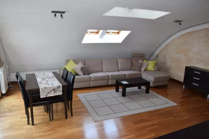 Bokeljska | 4zida.rs