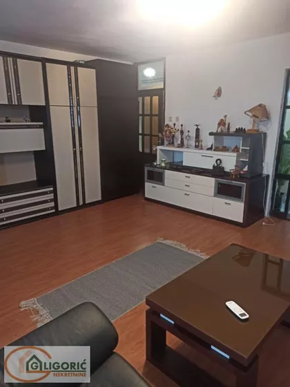 Zorice Božović | 4zida.rs