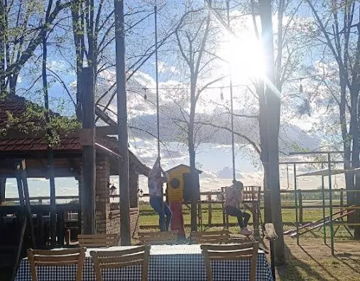 Ugostiteljski objekat | 4zida