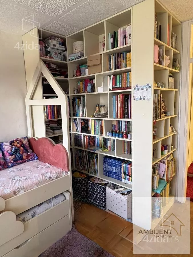 Troiposoban stan | 4zida