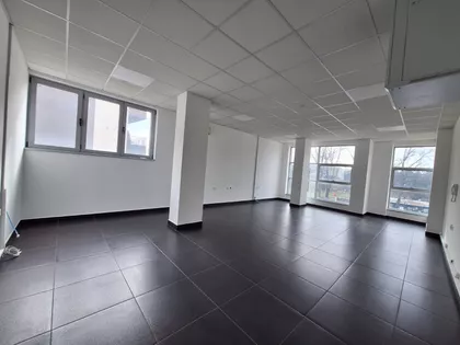 Trg Kosturnica | 4zida.rs