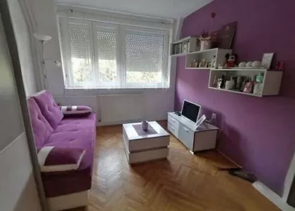 Sremska | 4zida.rs
