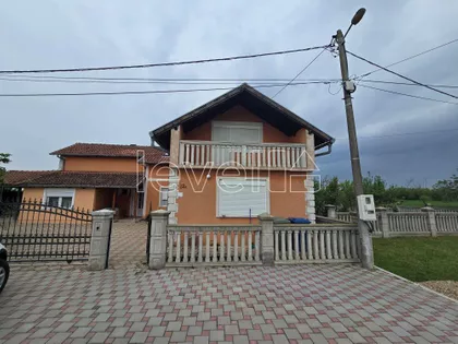 Ugrinovci | 4zida.rs