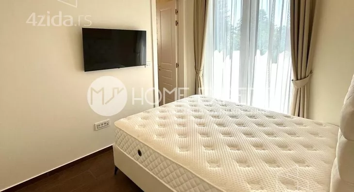Četvoroiposoban stan | 4zida