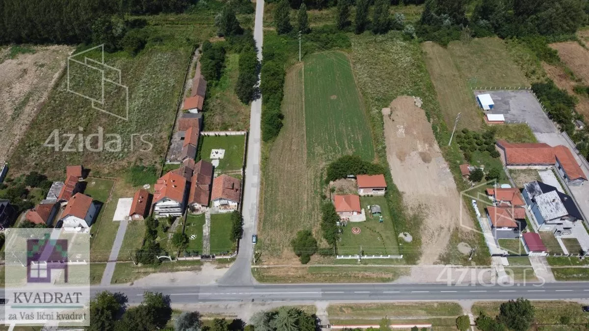 Plac | 4zida