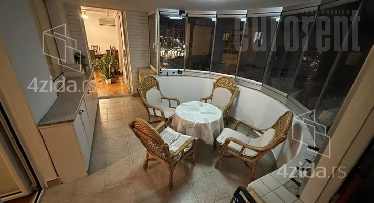 Troiposoban stan | 4zida