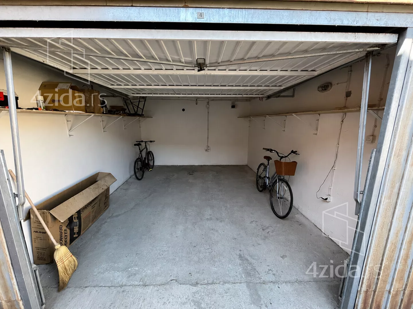 Garaža | 4zida
