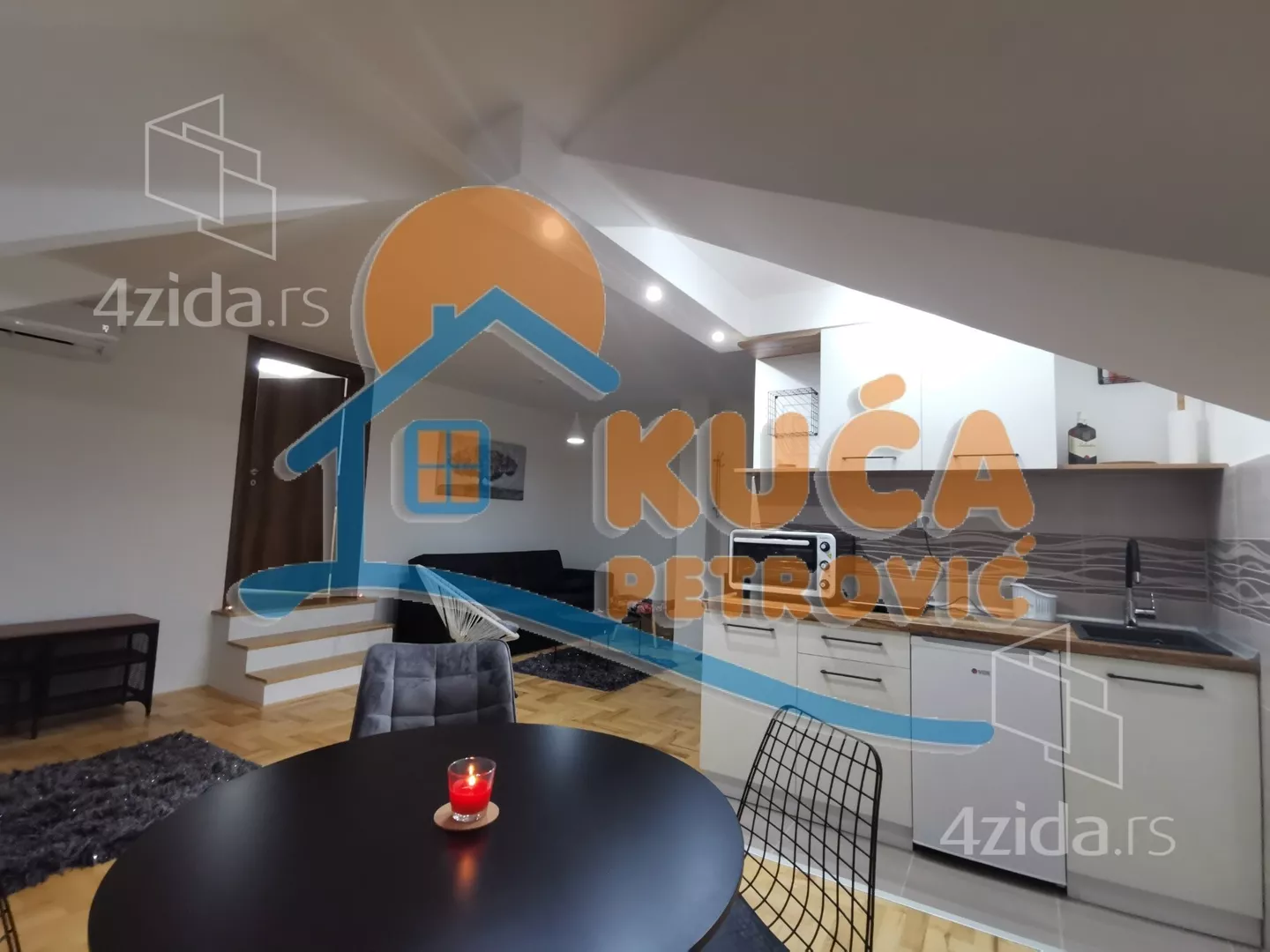 Jednoiposoban stan | 4zida