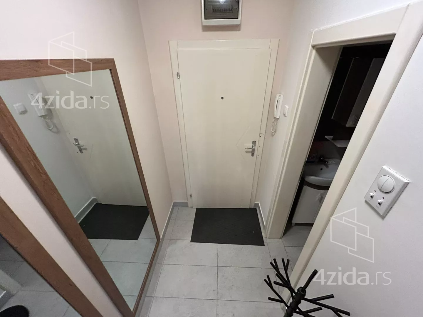 Garsonjera | 4zida