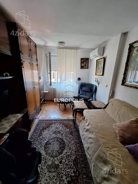 Četvoroiposoban stan | 4zida