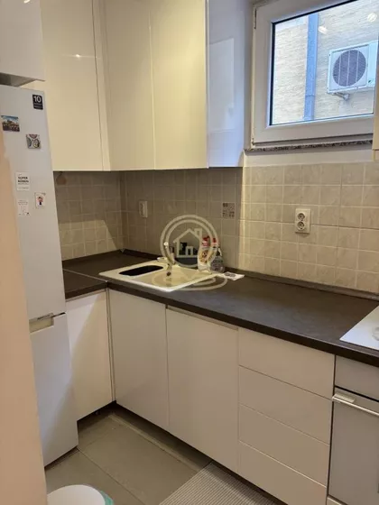 Gospodara Vučića | 4zida.rs