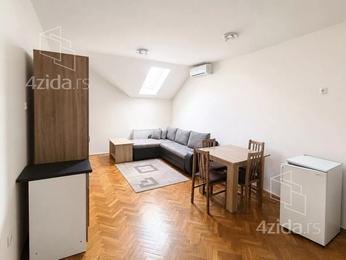 Garsonjera | 4zida