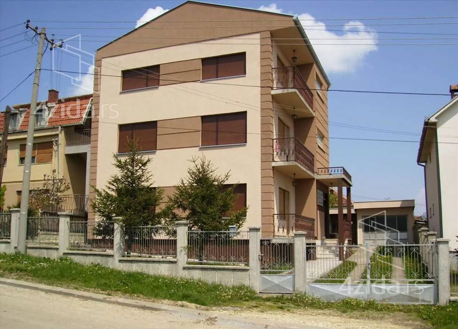 3-etažna kuća | 4zida