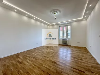 Zeleni Venac | 4zida.rs