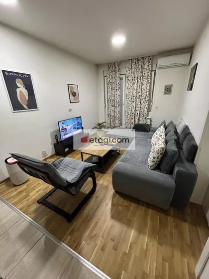 Gospodara Vučića | 4zida.rs