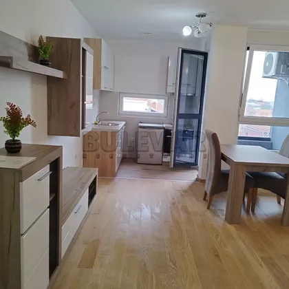 Vardarska | 4zida.rs