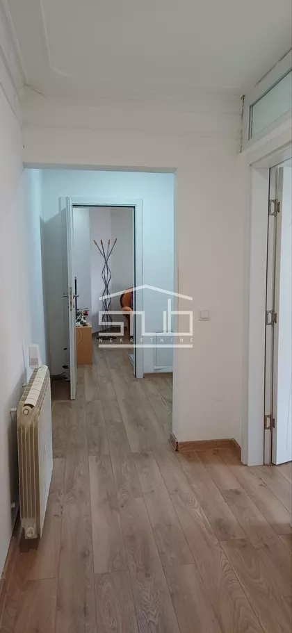 Železnik | 4zida.rs