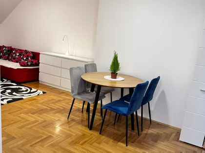 Nikolajevska | 4zida.rs