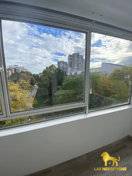 BALZAKOVA | 4zida.rs