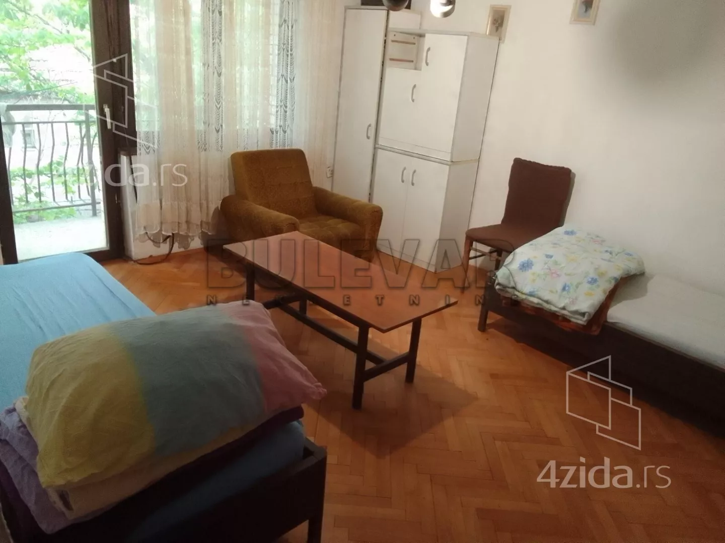 Troiposoban stan | 4zida
