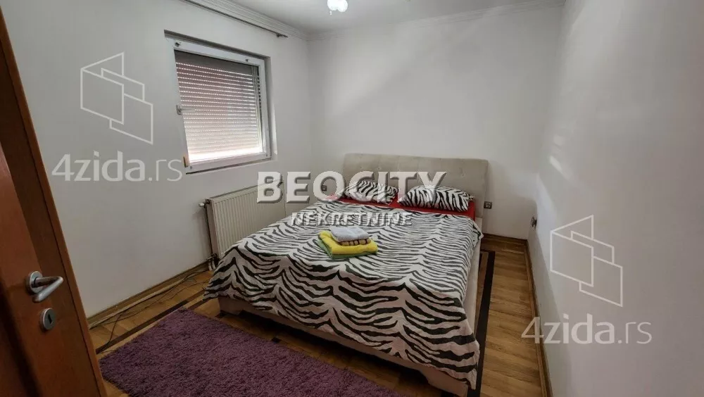 Četvoroiposoban stan | 4zida
