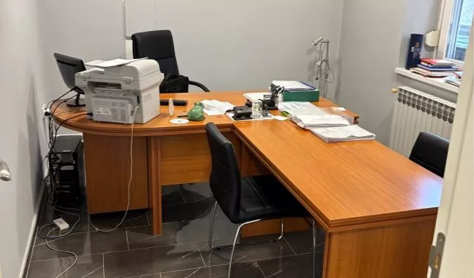 Poslovna zgrada | 4zida