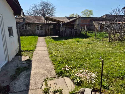 Mali Radanovac | 4zida.rs