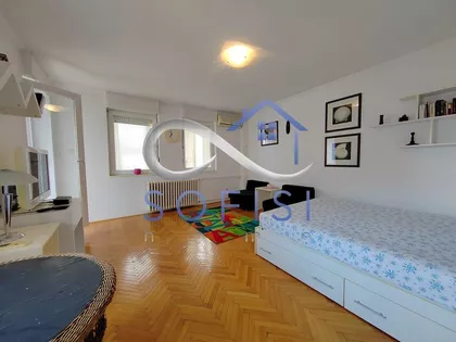 Maksima Gorkog | 4zida.rs