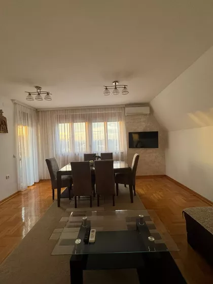 Anete Andrejević 13A | 4zida.rs