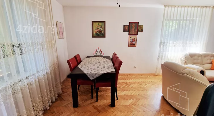 3-etažna kuća | 4zida