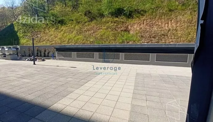 Lokal | 4zida