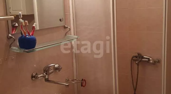 Šestosoban stan | 4zida