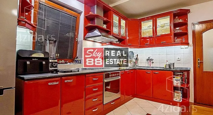 Četvorosoban stan | 4zida