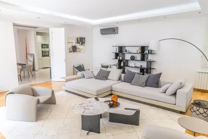 Hram Svetog Save | 4zida.rs