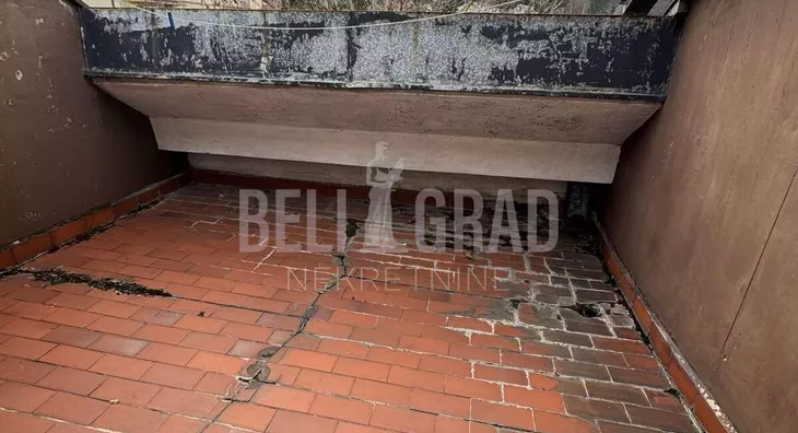 Četvoroiposoban stan | 4zida