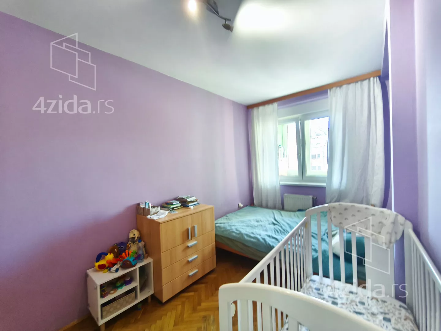 Jednoiposoban stan | 4zida