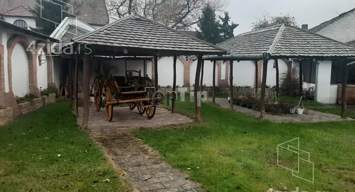 Ugostiteljski objekat | 4zida