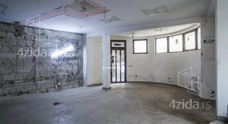Poslovni prostor | 4zida
