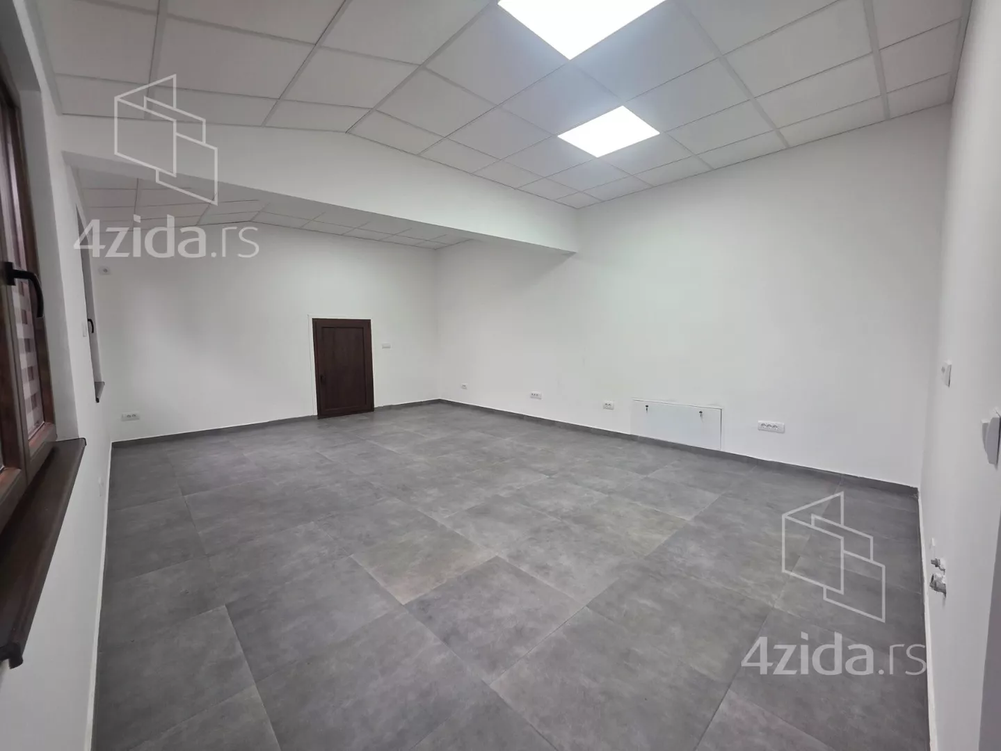 Poslovni prostor | 4zida