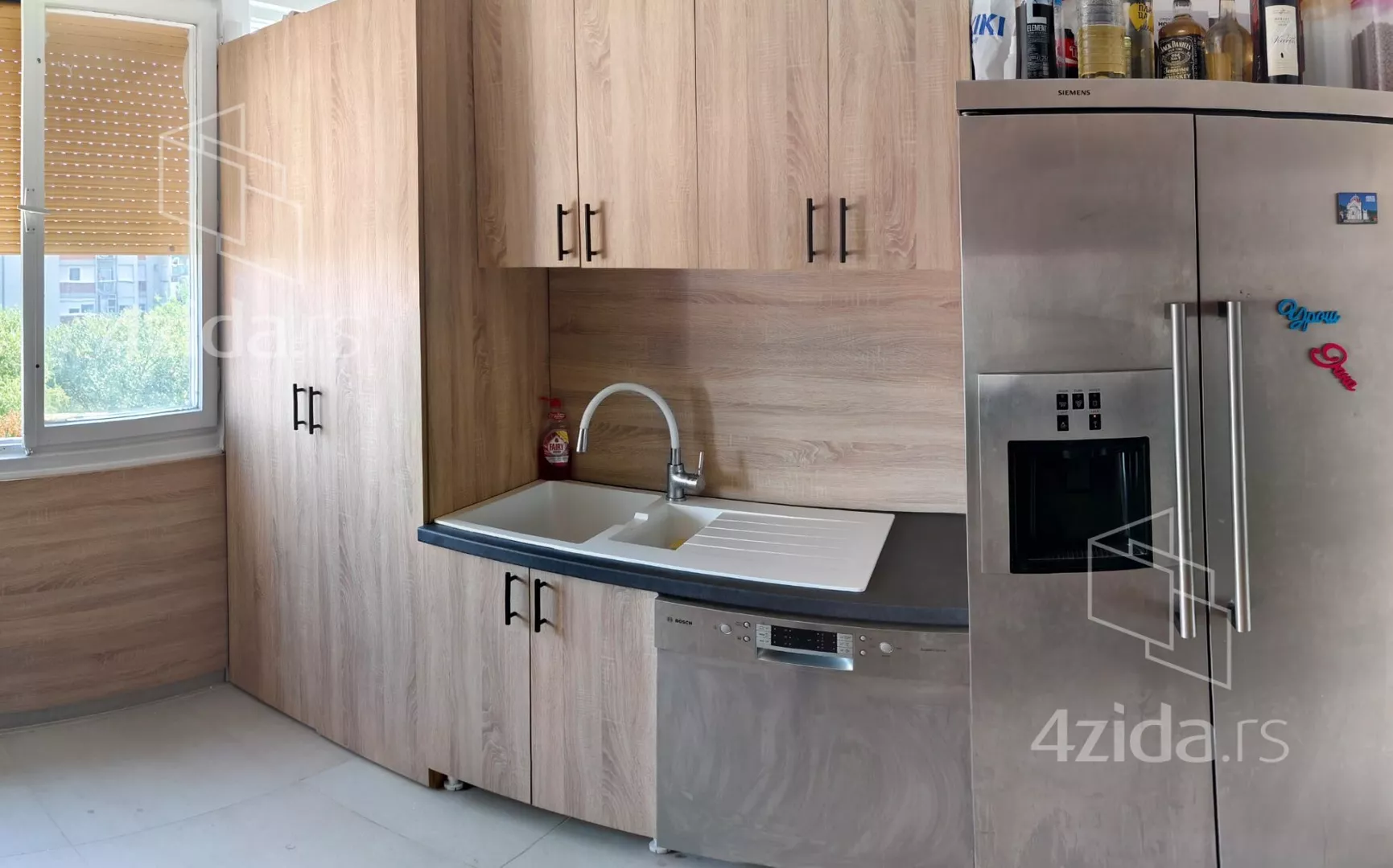 Troiposoban stan | 4zida