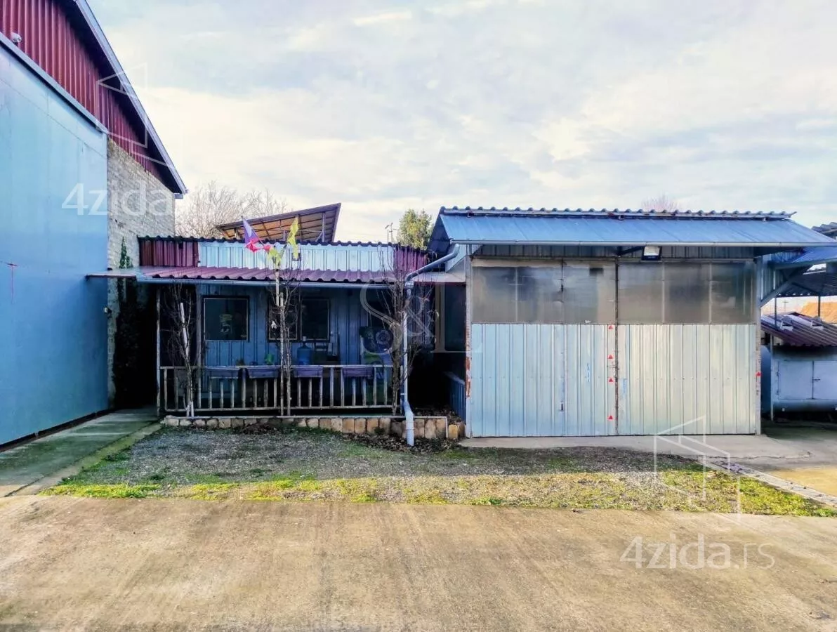 Poslovni prostor | 4zida