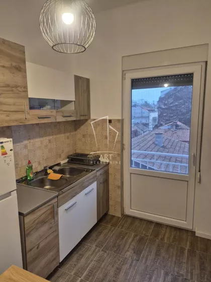 Vukice Mitrović | 4zida.rs