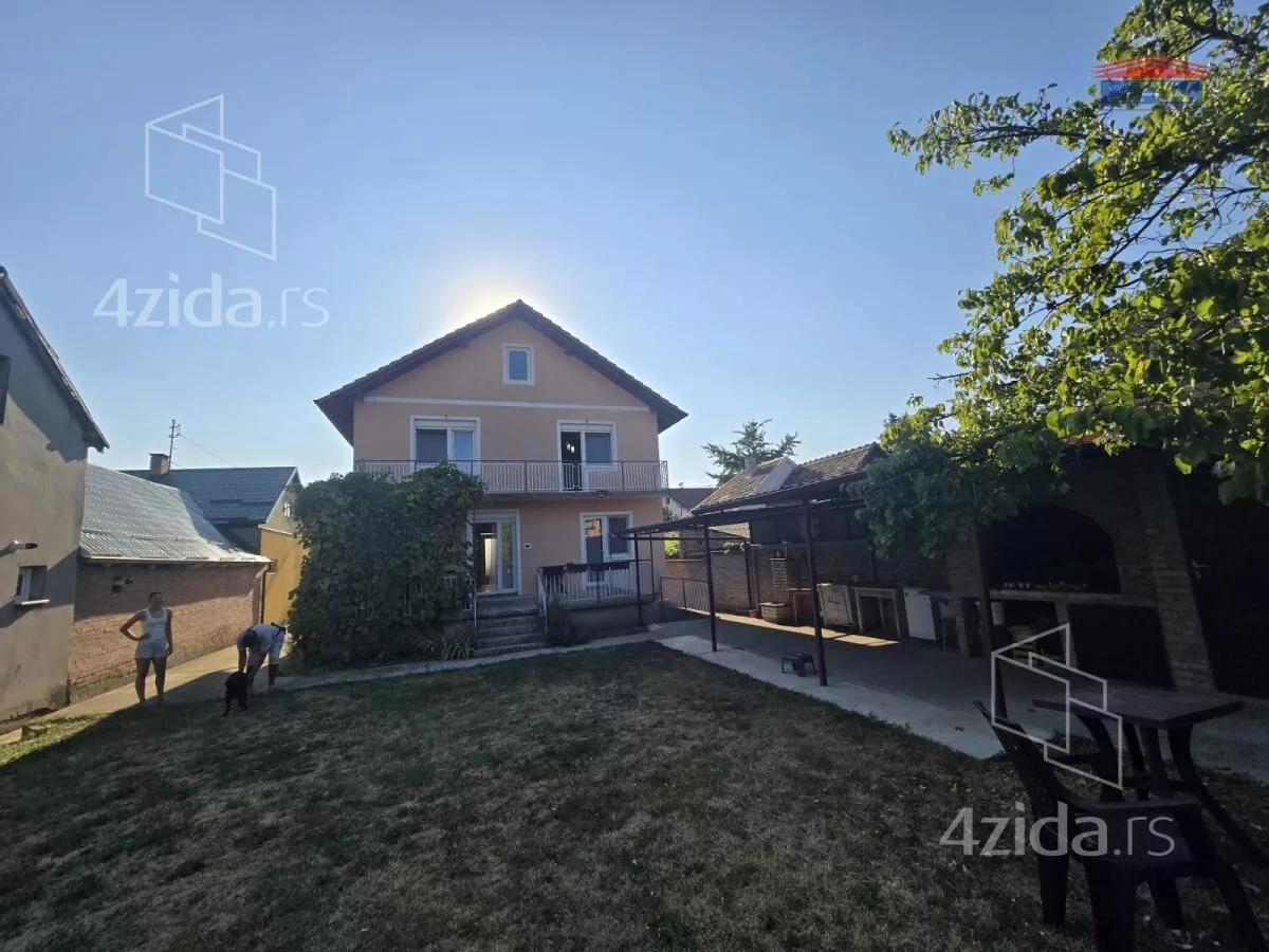 Kuća | 4zida