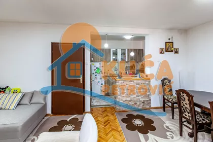 Lala | 4zida.rs