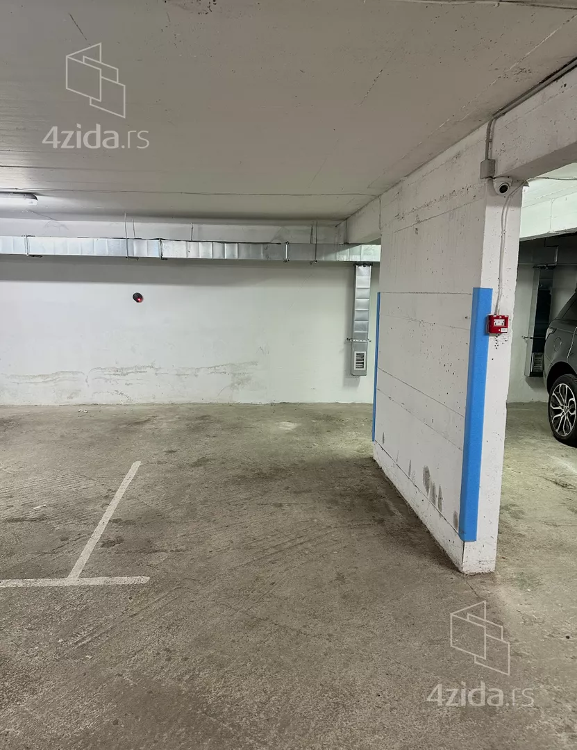 Garaža | 4zida