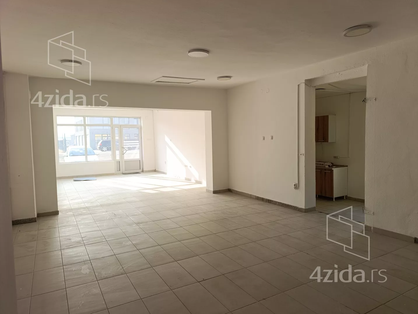 Poslovni prostor | 4zida