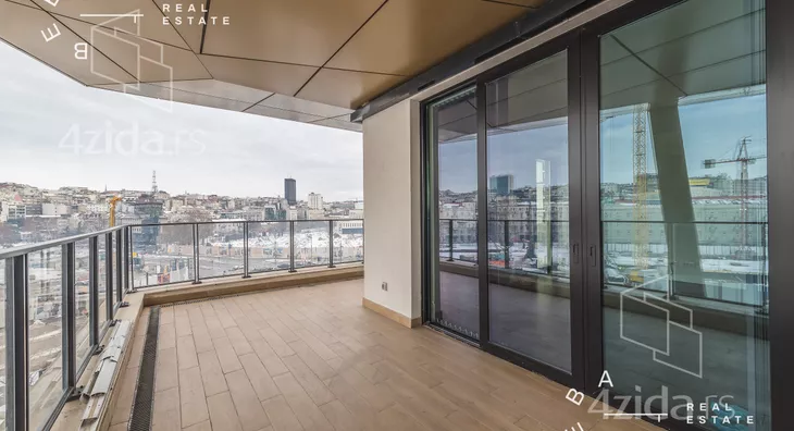 Petosoban stan | 4zida